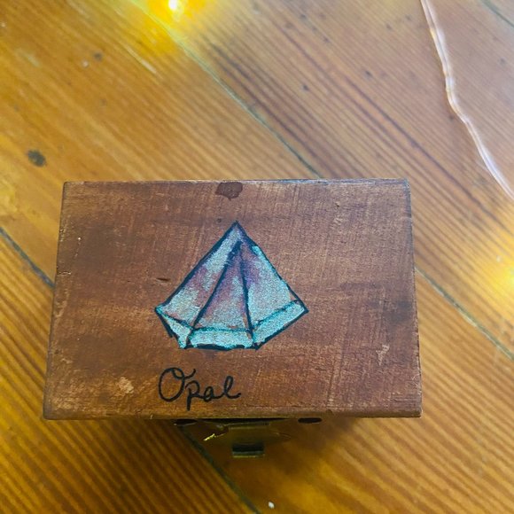 Opal Crystal Sprite Box